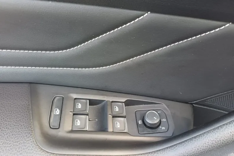 Volkswagen Passat din 2020 cu 60.500 km - oferta VOL130739 - foto 12