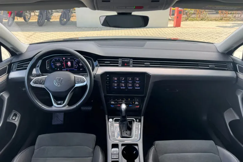 Volkswagen Passat din 2021 cu 172.523 km - oferta VOL130749 - foto 22