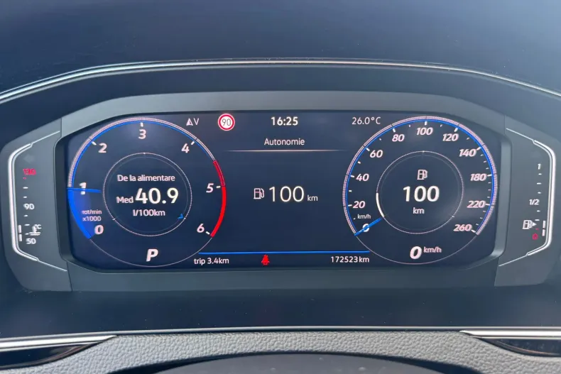 Volkswagen Passat din 2021 cu 172.523 km - oferta VOL130749 - foto 31