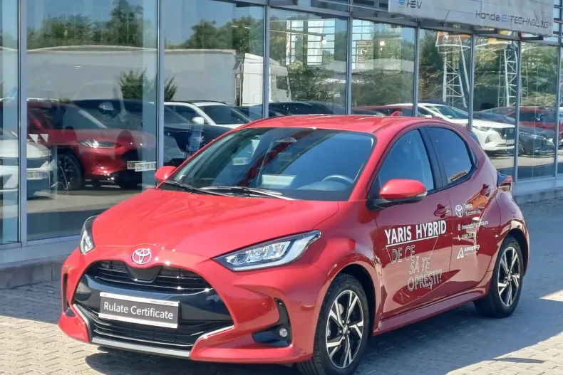 Toyota Yaris din 2025 cu 2.000 km - oferta TOY130751 - foto 2