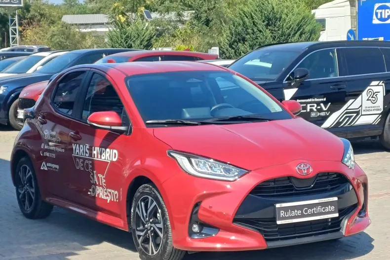Toyota Yaris din 2025 cu 2.000 km - oferta TOY130751 - foto 3