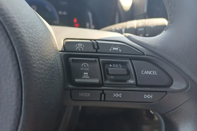 Toyota Yaris din 2025 cu 2.000 km - oferta TOY130751 - foto 15