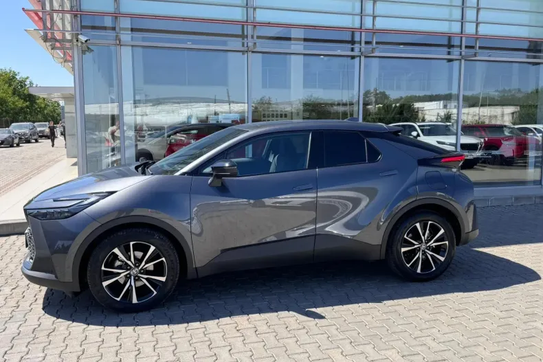 Toyota C-HR din 2023 cu 10.759 km - oferta TOY130753 - foto 6