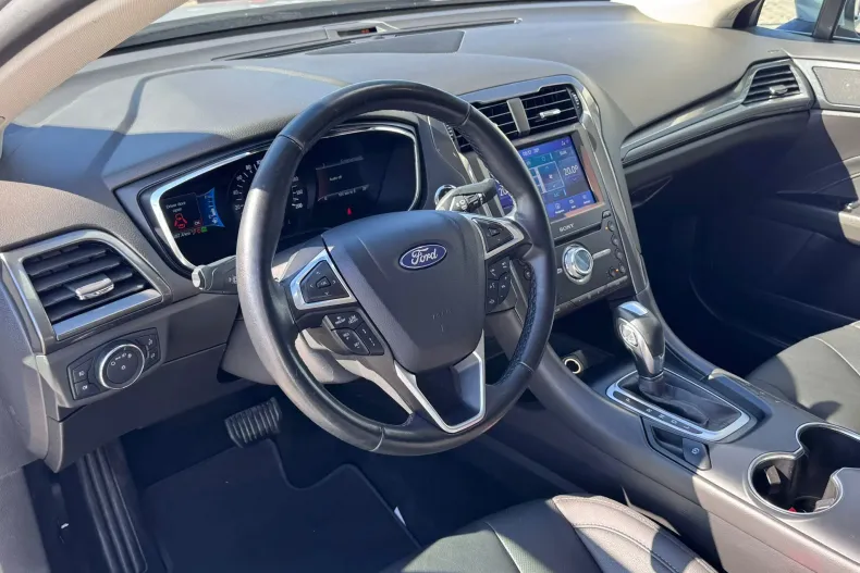 Ford Mondeo din 2022 cu 62.487 km - oferta FOR130755 - foto 9