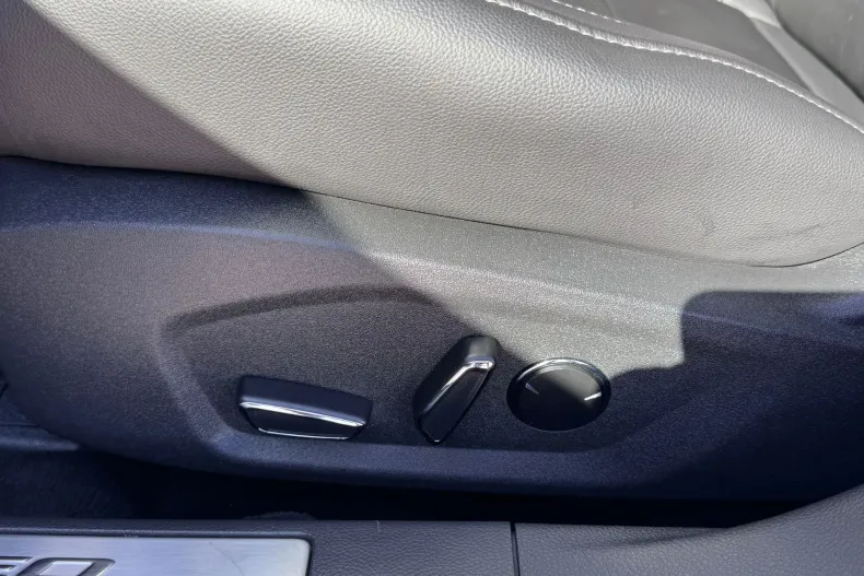 Ford Mondeo din 2022 cu 62.487 km - oferta FOR130755 - foto 11