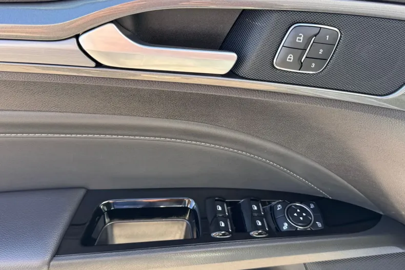 Ford Mondeo din 2022 cu 62.487 km - oferta FOR130755 - foto 12