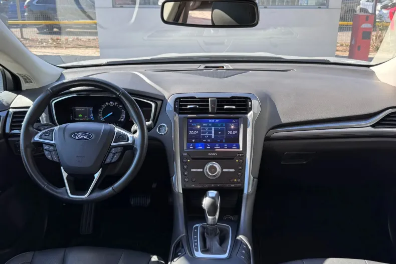 Ford Mondeo din 2022 cu 62.487 km - oferta FOR130755 - foto 14