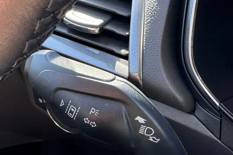 Ford Mondeo din 2022 cu 62.487 km - oferta FOR130755 - foto 22