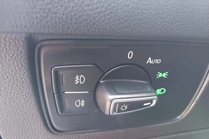 Volkswagen Passat din 2020 cu 100.900 km - oferta VOL130760 - foto 13