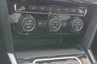 Volkswagen Passat din 2020 cu 100.900 km - oferta VOL130760 - foto 19