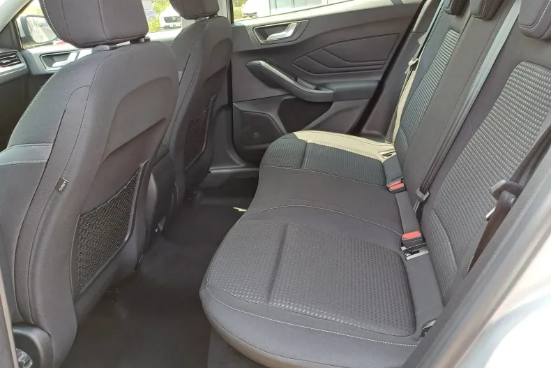 Ford Focus din 2020 cu 23.270 km - oferta FOR130769 - foto 10