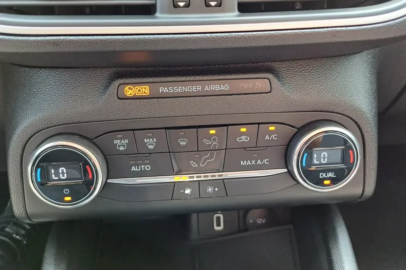 Ford Focus din 2020 cu 23.270 km - oferta FOR130769 - foto 16