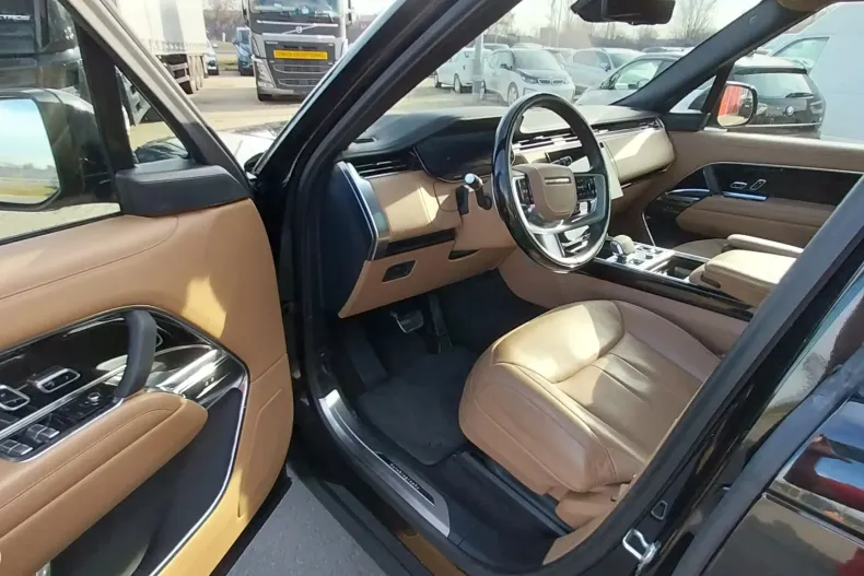 Land Rover Range Rover din 2023 cu 20.971 km - oferta LAN130791 - foto 11