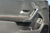 Mercedes-Benz CLA 250 din 2024 cu 9.484 km - oferta MER130798 - foto 8