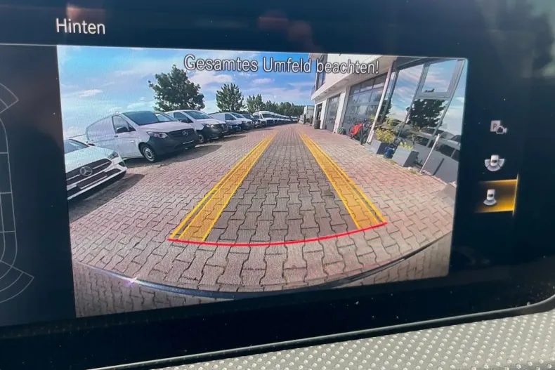 Mercedes-Benz CLA 220 din 2023 cu 21.124 km - oferta MER130802 - foto 13