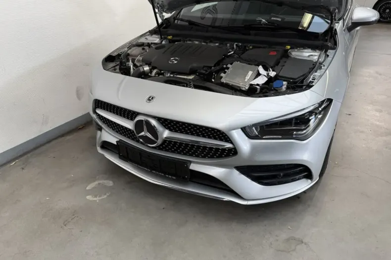 Mercedes-Benz CLA 220 din 2022 cu 40.968 km - oferta MER130803 - foto 7