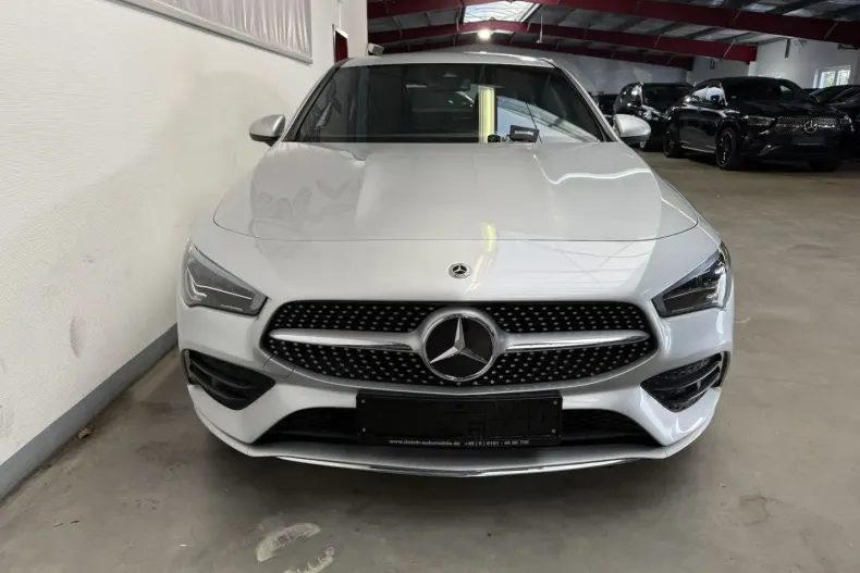 Mercedes-Benz CLA 220 din 2022 cu 40.968 km - oferta MER130803 - foto 10