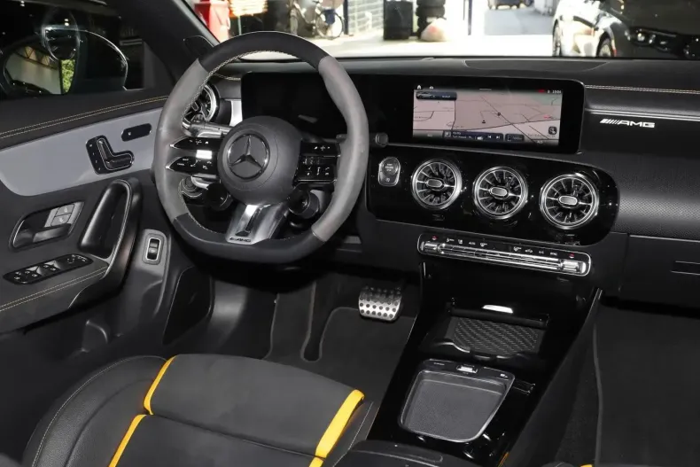 Mercedes-Benz CLA 45 AMG din 2023 cu 30.627 km - oferta MER130808 - foto 8