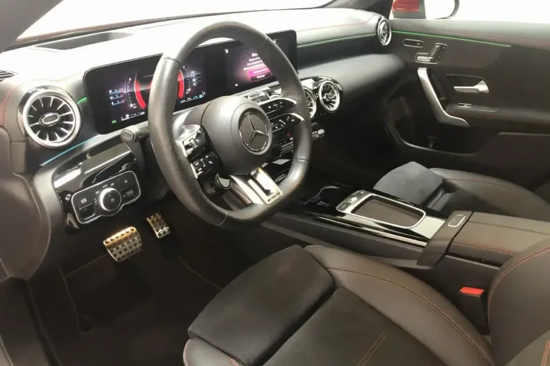 Mercedes-Benz CLA 35 AMG din 2024 cu 13.200 km - oferta MER130809 - foto 10