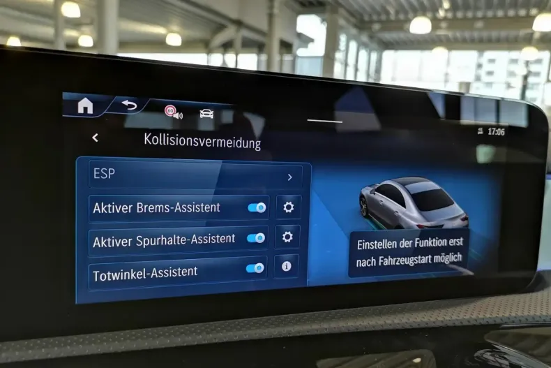 Mercedes-Benz CLA 250 din 2024 cu 7.727 km - oferta MER130813 - foto 21