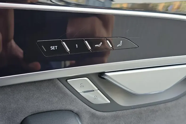 Audi A8 din 2024 cu 33.000 km - oferta AUD130824 - foto 12