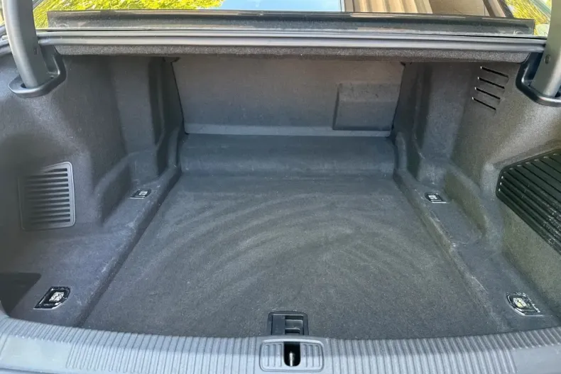 Audi A8 din 2023 cu 40.100 km - oferta AUD130825 - foto 20