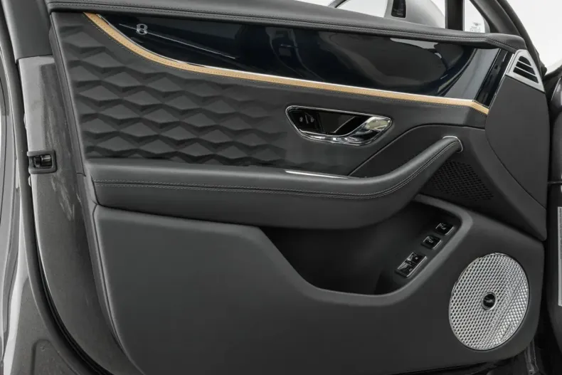 Bentley Flying Spur din 2024 cu 15.200 km - oferta BEN130827 - foto 9