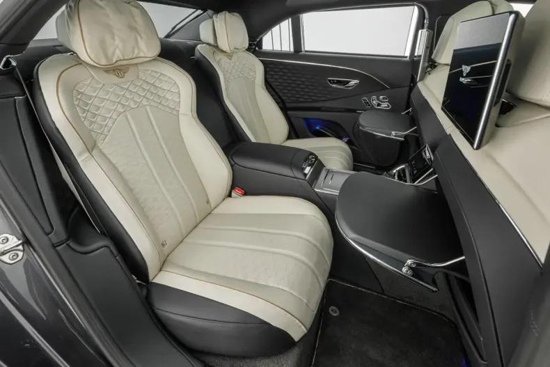 Bentley Flying Spur din 2024 cu 15.200 km - oferta BEN130827 - foto 27