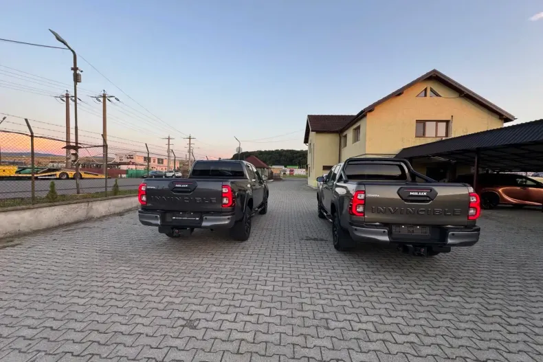 Toyota Hilux din 2025 cu 35 km - oferta TOY130829 - foto 2