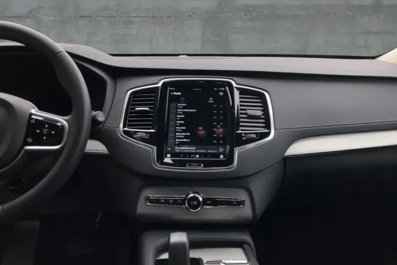 Volvo XC90 din 2022 cu 21.231 km - oferta VOL130841 - foto 10