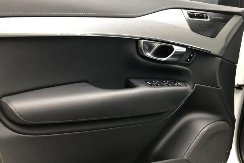 Volvo XC90 din 2022 cu 21.231 km - oferta VOL130841 - foto 14