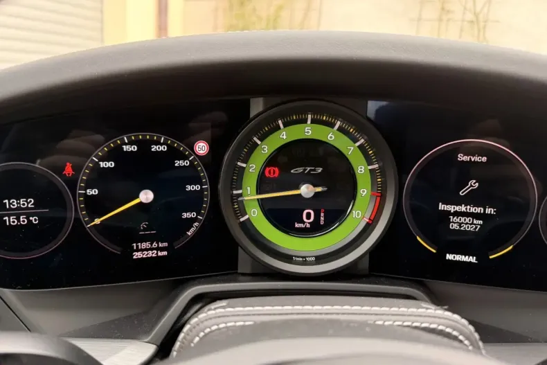 Porsche 992 din 2024 cu 25.999 km - oferta POR130852 - foto 30