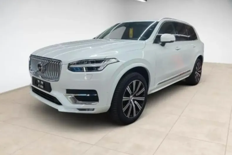 Volvo XC90 din 2024 cu 42.700 km - oferta VOL130855 - foto 1