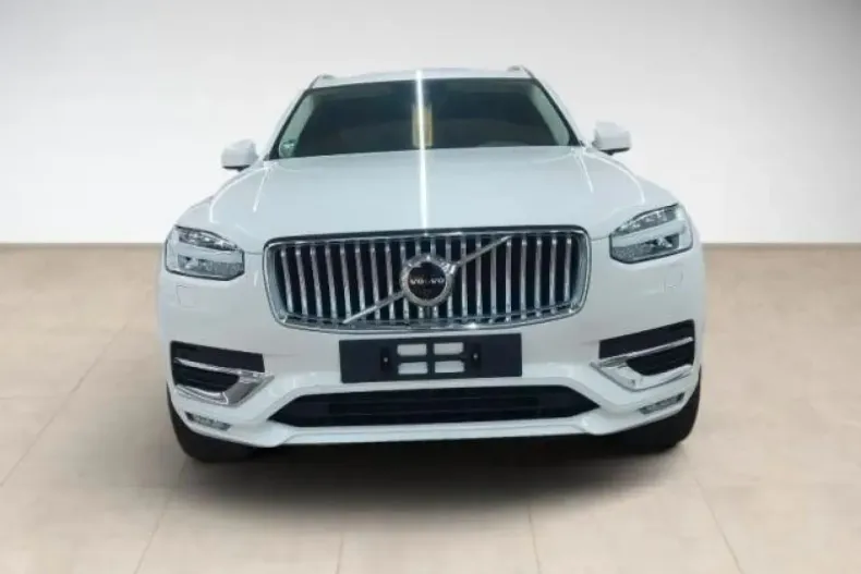 Volvo XC90 din 2024 cu 42.700 km - oferta VOL130855 - foto 2