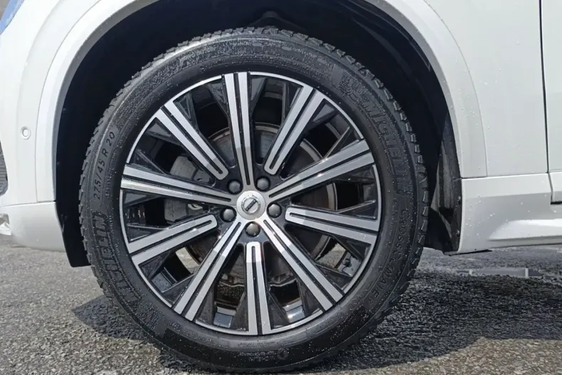 Volvo XC90 din 2023 cu 18.144 km - oferta VOL130859 - foto 9