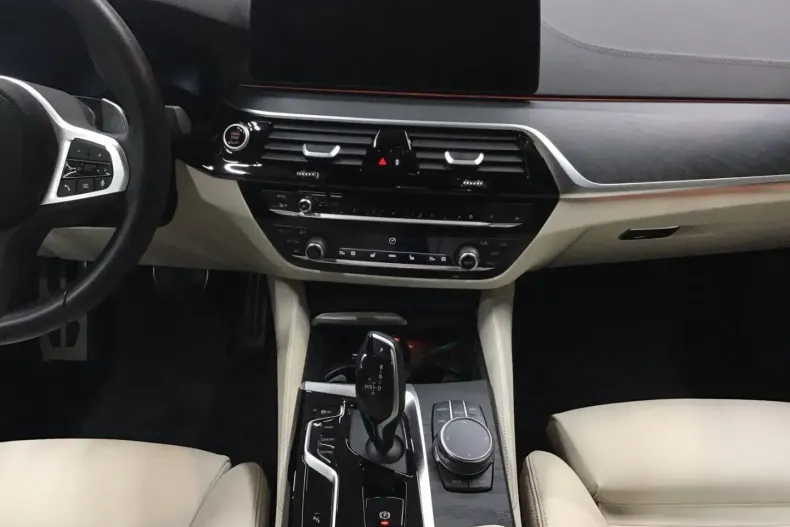 BMW 540 din 2022 cu 45.886 km - oferta BMW130881 - foto 10