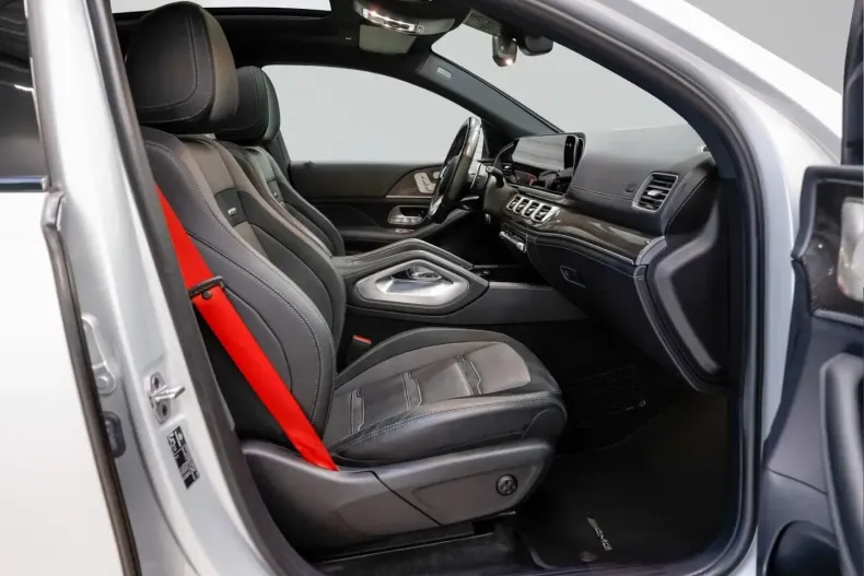 Mercedes-Benz GLE 53 AMG din 2021 cu 53.666 km - oferta MER130884 - foto 3