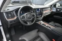 Volvo XC60 din 2023 cu 28.800 km - oferta VOL130888 - foto 9