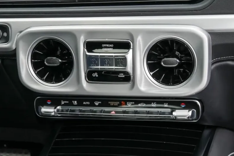 Mercedes-Benz G 500 din 2025 cu 9.987 km - oferta MER130891 - foto 8