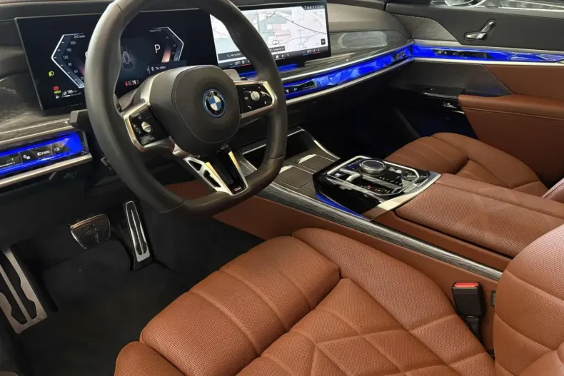 BMW 750 din 2024 cu 53.322 km - oferta BMW130892 - foto 6