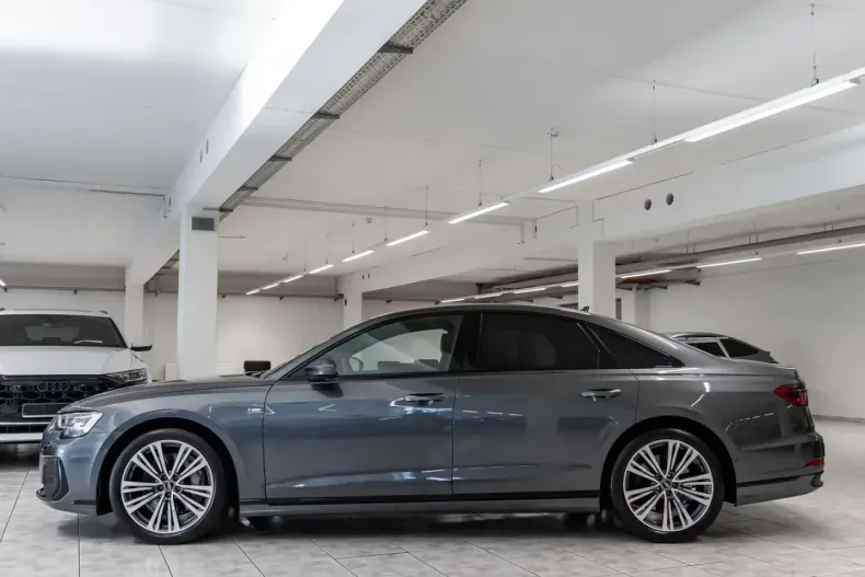 Audi A8 din 2022 cu 80.992 km - oferta AUD130893 - foto 2