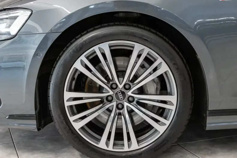 Audi A8 din 2022 cu 80.992 km - oferta AUD130893 - foto 3