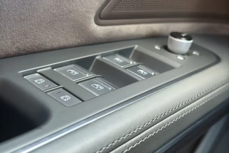 Audi A8 din 2021 cu 87.600 km - oferta AUD130898 - foto 6