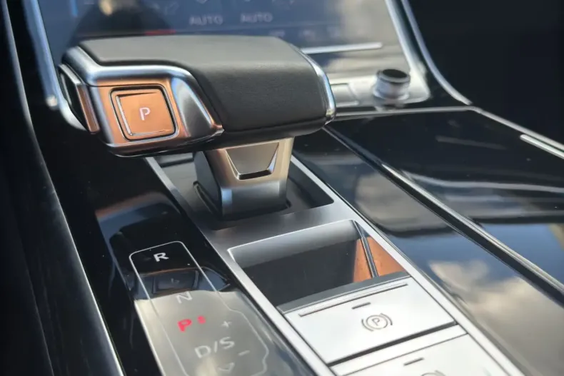 Audi A8 din 2021 cu 87.600 km - oferta AUD130898 - foto 13