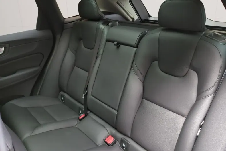 Volvo XC60 din 2023 cu 29.200 km - oferta VOL130900 - foto 10