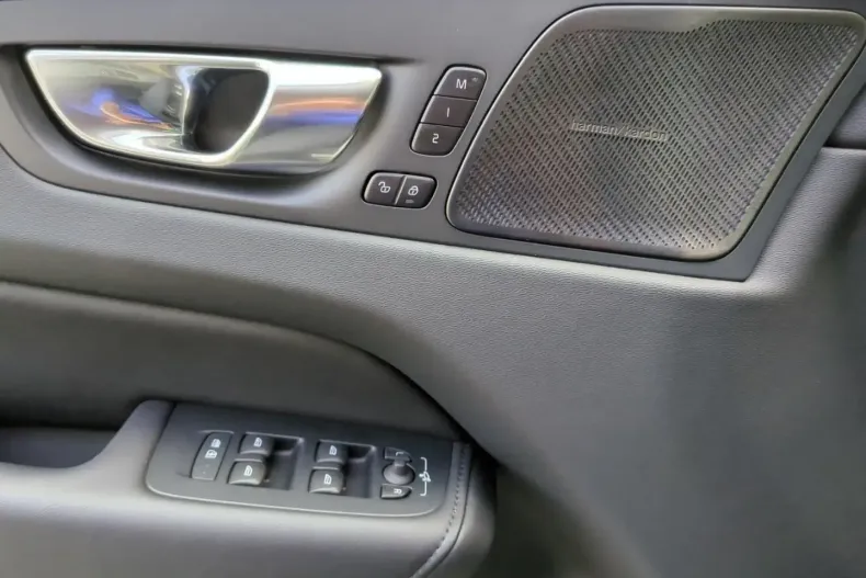 Volvo XC60 din 2023 cu 29.200 km - oferta VOL130900 - foto 17