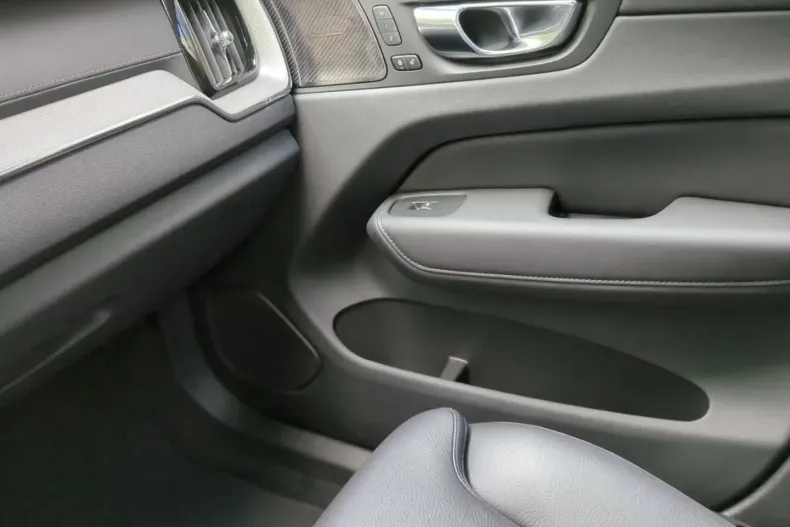 Volvo XC60 din 2023 cu 29.200 km - oferta VOL130900 - foto 19