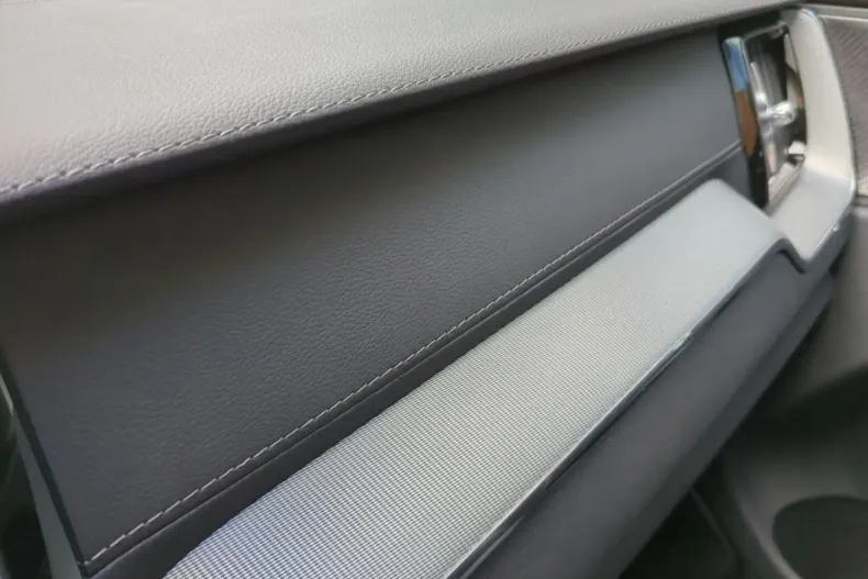 Volvo XC60 din 2023 cu 29.200 km - oferta VOL130900 - foto 24