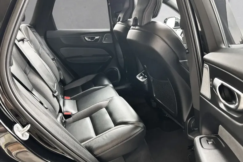 Volvo XC60 din 2022 cu 77.200 km - oferta VOL130901 - foto 5