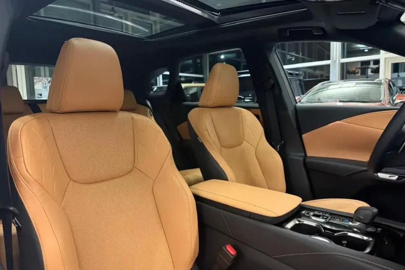 Lexus RX 350 din 2025 cu 8 km - oferta LEX130902 - foto 12